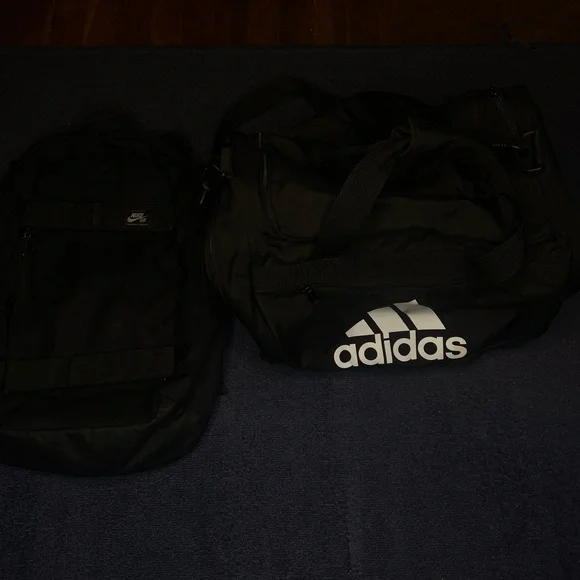 BAG’S - Picture 2 of 2